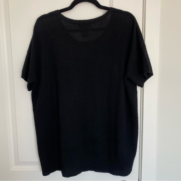 LORD & TAYLOR | 100% Cashmere Short Sleeve Sweater - Picture 3 of 5
